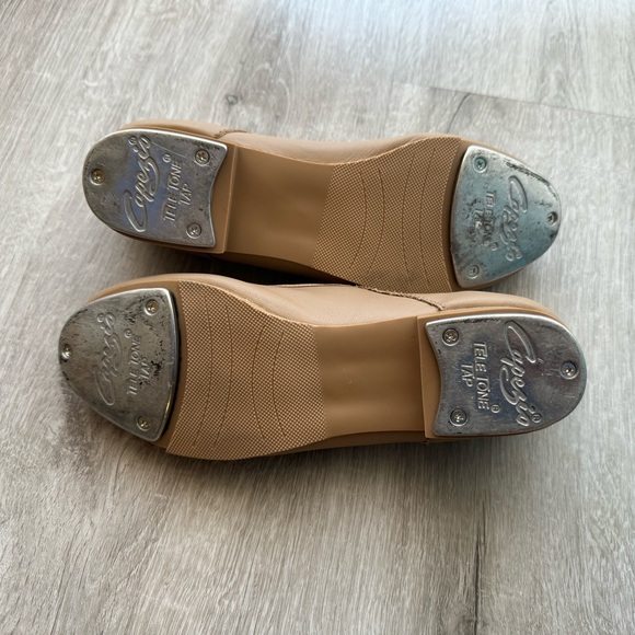 Capezio Mary Jane Tap Shoe - Picture 3 of 4